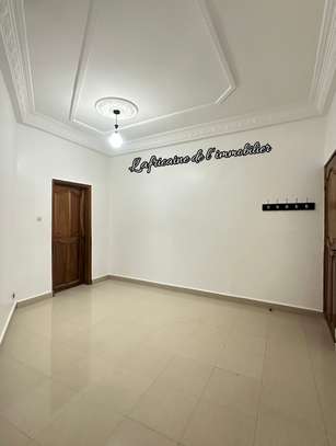 Appartement F4 à louer – Ouest Foire image 11