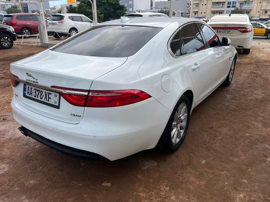 Jaguar XF 2017 full option gasoil image 4