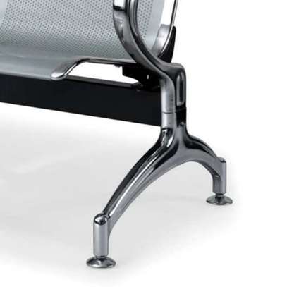 Banc 3 places métal gris argenté design moderne image 3