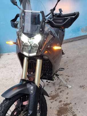 Yamaha Ténéré700 trail gris polyvalent Annee 2024 image 7