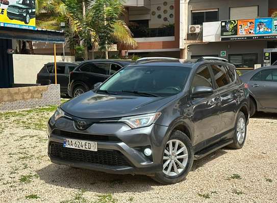 Toyota Rav 4 image 2