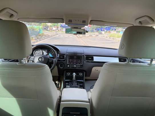 VW Touareg Legend V6 TDI 2018 image 6