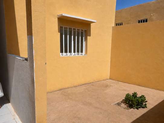 Villa F4 à louer – Diamniadio image 10