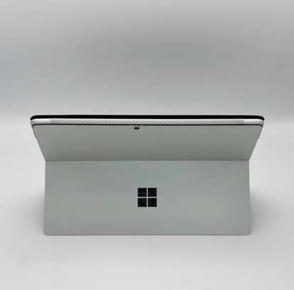 Microsoft Surface Pro 8 i5 12th + Stylet et coque image 4