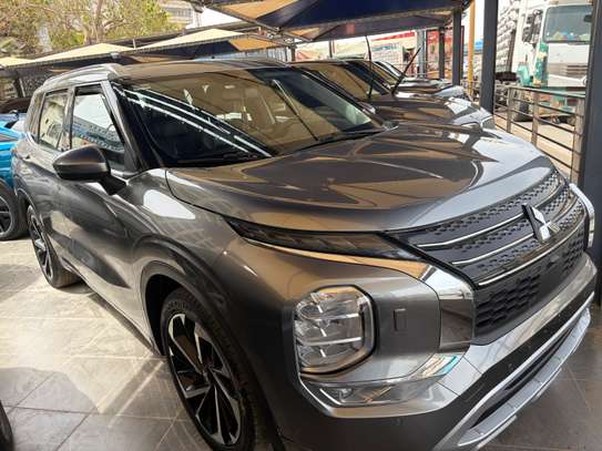 Mitsubishi Outlander 2022 Gris Métallisé image 3