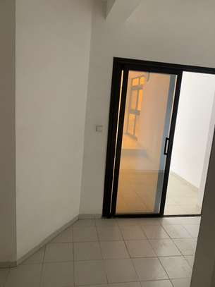 Immeuble R+8 à vendre - cité Keur Gorgui image 4