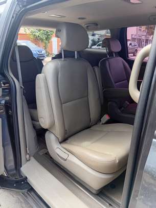 Location kia carnaval 9 places image 4