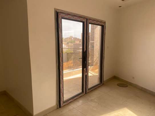 À louer : F3 à Ouakam – Appartement lumineux et bien situé image 5