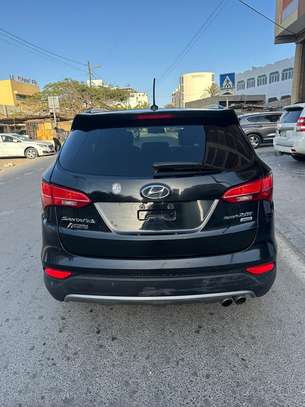 Je vend ma Hyundai santafe 2016 automatique essence image 11