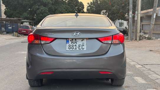 HYUNDAI ELANTRA image 4