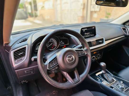 Location Mazda 3 image 10