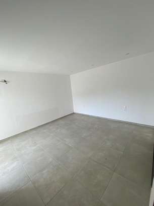 Appartement F4 à louer à mermoz image 5