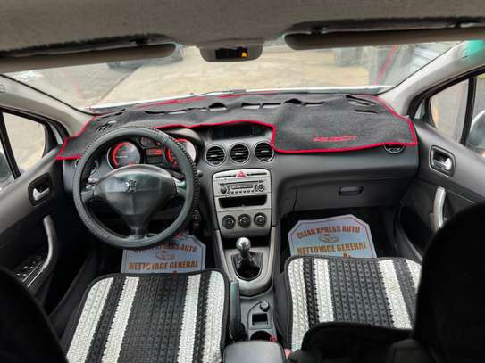 Peugeot 308 image 5