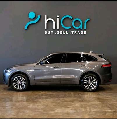 Jaguar F Pace 2019 image 2