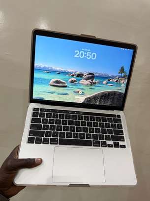 MacBook Pro Touchbar 2020 image 3