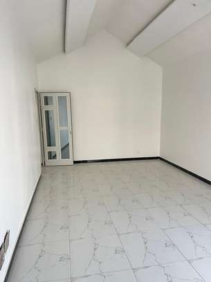 Appartement à louer à Zac Mbao image 4
