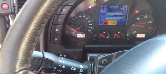CAMION 10 ROUES MARQUE IVECO DIESEL image 8