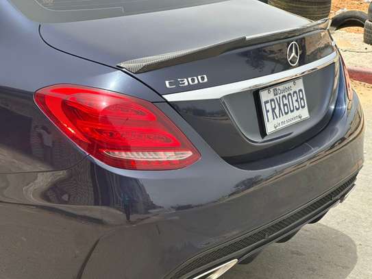 Mercedes  C300 4MATIC image 13