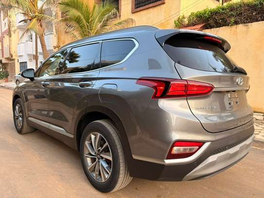 HYUNDAI SANTAFÉ image 5