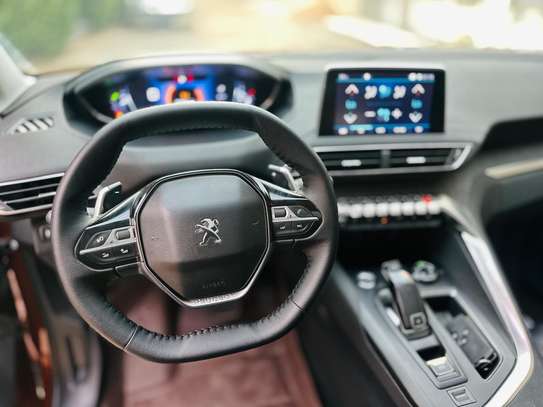 Peugeot 3008 année 2017 image 9