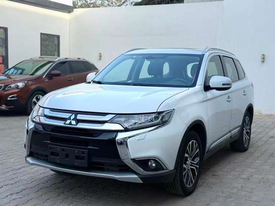 Mitsubishi Outlander 2017 image 4