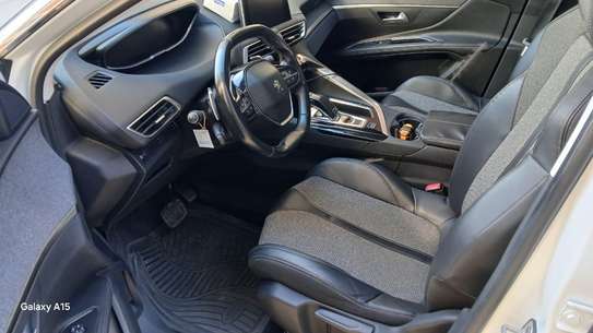 Peugeot 5008 image 7