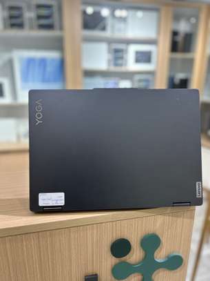 Lenovo Yoga 7i 16 Pouces - Intel Ultra 7 | 16GB RAM | 1Téra image 3