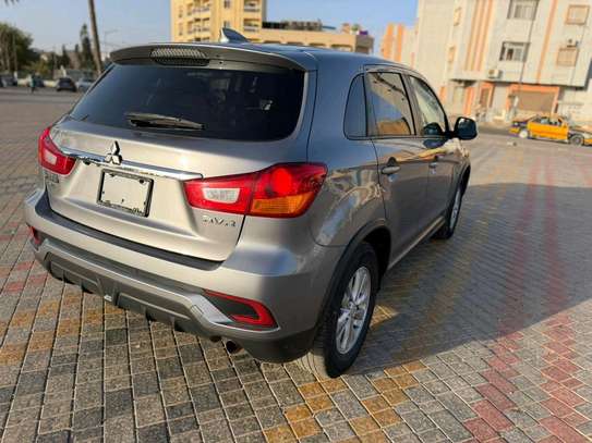 Mitsubishi RV 2019 image 3