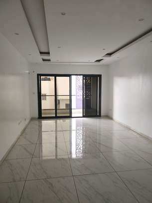 Appartement f4 aux mamelles au 3 e étage image 45