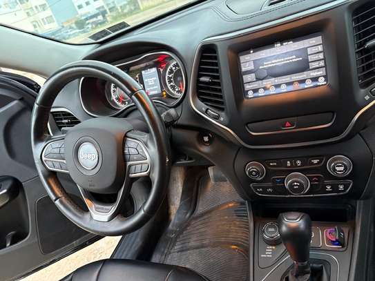 Jeep Cherokee 2019 image 5