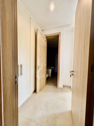 Appartement neuf à louer aux Almadies image 10