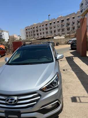 Hyundai Santafe Limited image 6