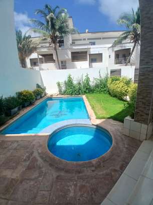 Maison a louer aux Almadies image 2