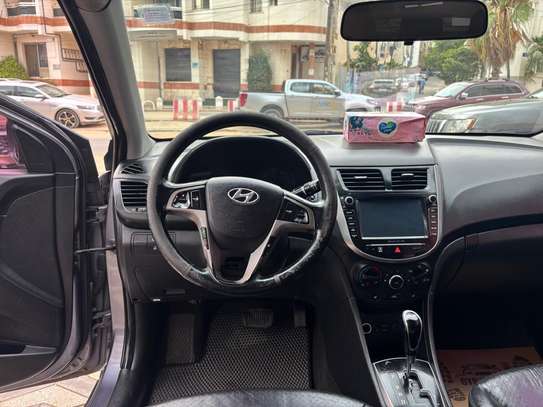 Hyundai Accent 2015 image 3
