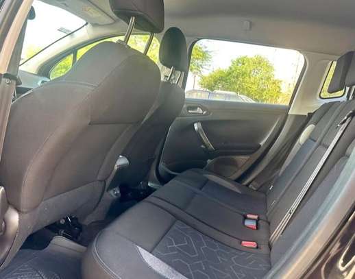 Peugeot 2008 a louer image 6