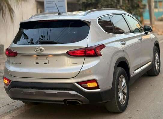 Hyundai santafe 2019 image 7