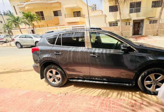 Toyota rav 4 XLE 2015 image 3