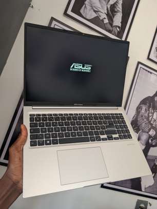 Asus i5 11th gen 3ghz SSD 512gb /16gb ram ordinateur image 2