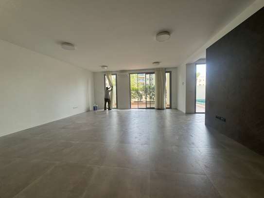 Duplex picine privé F5 à louer aux Almadie route Almadie image 5