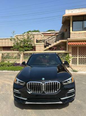 BMW X5 SUV noir automatique spacieux et puissant image 3