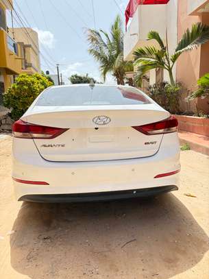 Hyundai Avante Diesel 2016 image 9