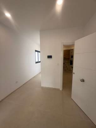 Appartement f4 neuf à louer au point e image 13
