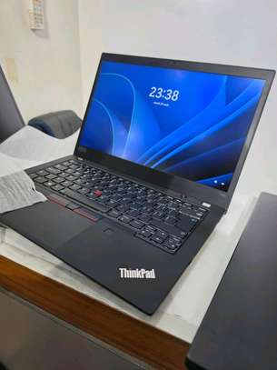 Lenovo Thinkpad T494s image 4