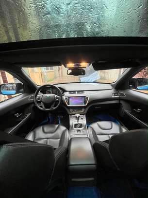 Range Rover Evoque 2.0 Si4 4x4 Bleu Dynamique image 8