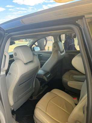 2017 Chevrolet Traverse image 4