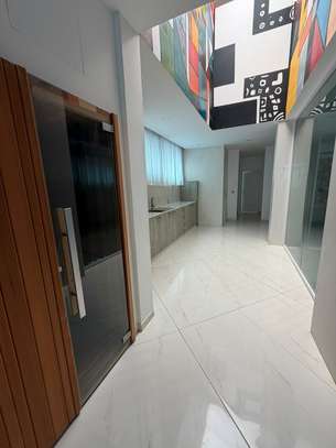 Penthouse duplex à louer à Ouakam image 10
