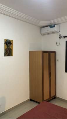 Appartement T2 meublé image 5