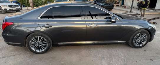 Genesis G90 2017 image 2