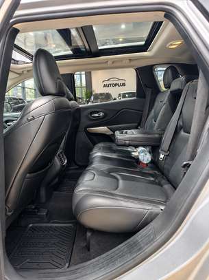 Jeep Cherokee Limited 2017 image 8