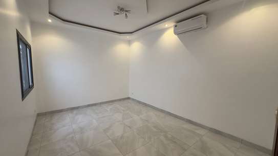 Appartement à louer à Yoff Onomo image 12